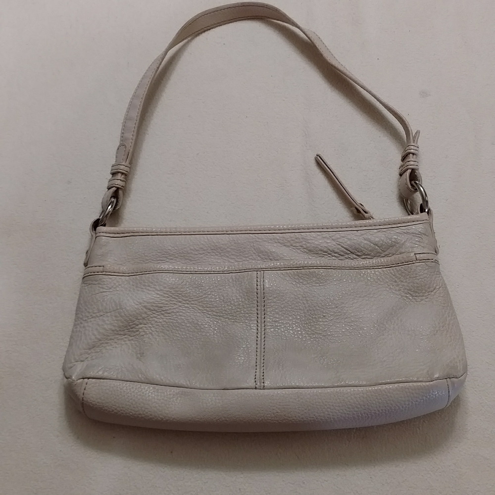 The Sake Cream Handbag - Picture 2 of 6